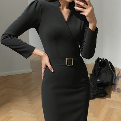 ✨Elegant new arrivals!💃Women's Elegant V-Neck Slim-Fitting Dress